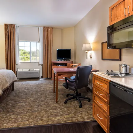 Candlewood Suites MACON by IHG