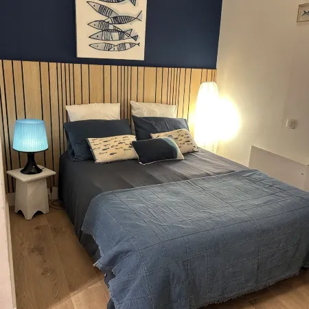 Superb modern studio in typical neighborhood Hôtels à : Sète