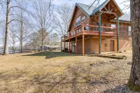 Charming 2-bedroom cabin with AC, WiFi on private lake in Dunlap, Tennessee - 3つ星