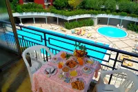 Hotel Holiday - Bar