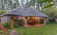 Coral Tree Cottages Hotels in Harkerville