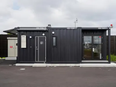 HOTEL R9 The Yard 甲賀 信楽の裡附近的飯店