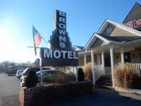 Brown's Motel Hotel dekat Lowe's Garden Center