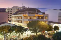 Hotel Bulevard Отели в г. Кастель-Пладжа-де-Аро