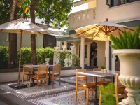 Sann Hotel Hotels near Wat Phra Kaew