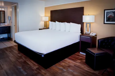 Pines Inn & Suites Hotels in Cornville
