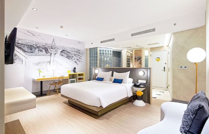 Yello Hotel Harmoni
