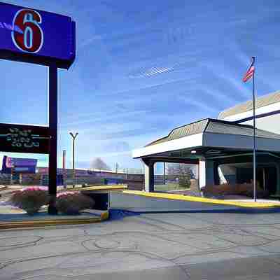 Motel 6 Pine Bluff, AR Hotel Exterior