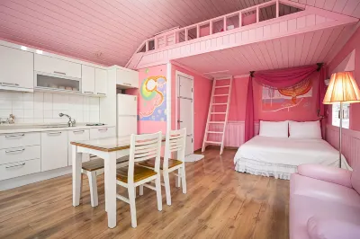 Hoengseong Fairy Tale Hut Pension