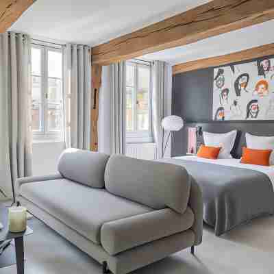 Break & Brut Rooms