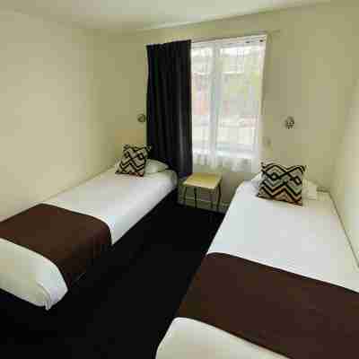 298 Westside Motor Lodge Rooms