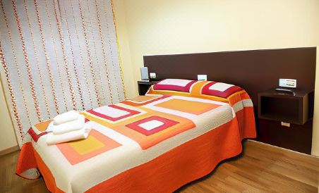 Hostal Casasnovas - Housity