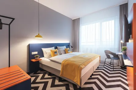 Holiday Inn - the niu, Form Stuttgart Feuerbach Отели рядом с достопримечательностью «оз. Макс-Айт»