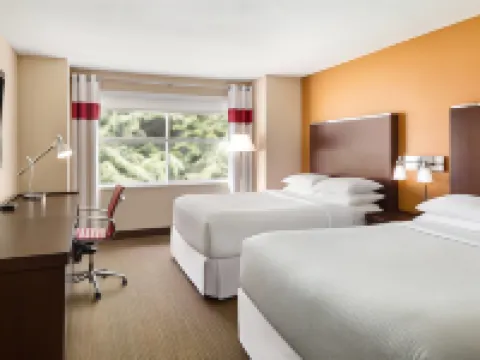 Four Points by Sheraton Surrey Hotels in Guildford