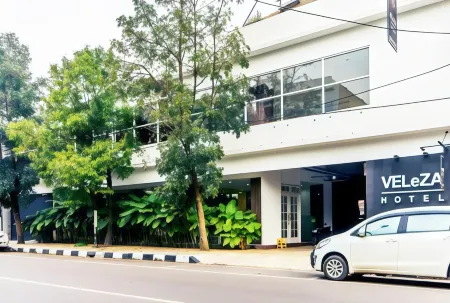 Veleza Hotel