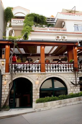 Guesthouse Sidro Hotel a 