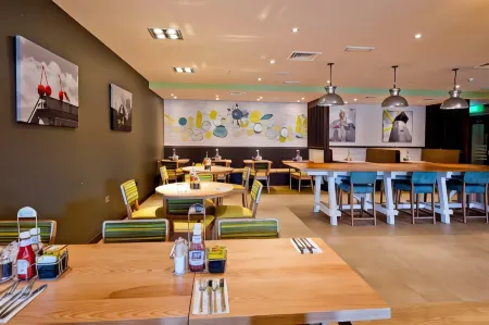 Premier Inn Manchester City (Portland St)