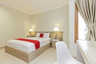 RedDoorz Premium near Ragunan Zoo 2 Hotel dekat Mumtaz Herbal - Rokok Sin Herbal