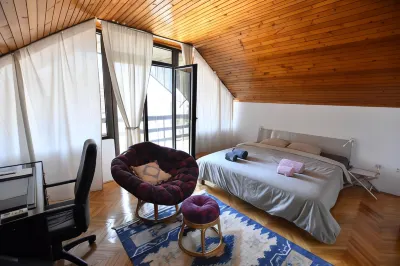 Villa Mina, Modern House with Swimming Pool for 12 People Hotels near Archeological Museum of Djerdap