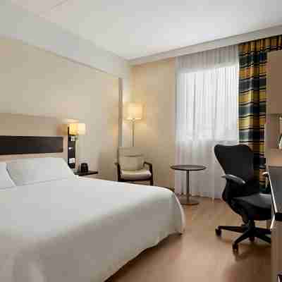 Hilton Garden Inn Rome Airport Rooms