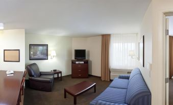 Sonesta Simply Suites Wichita Airport