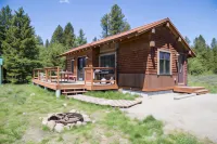 True Grit Adventure by Kabino Hotel dekat Pinecone Playhouse at Mack's Inn Resort