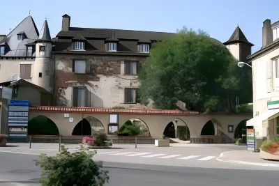 Charme et Caractère le Turenne Hotel di Puy-d'Arnac