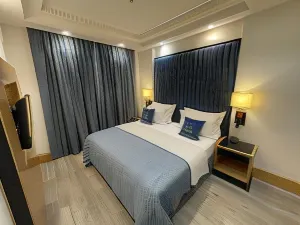 Hotel Golden Palace