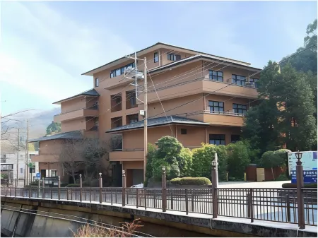 Yugawara Mizunokaori Отели рядом с достопримечательностью «Fudo Falls»