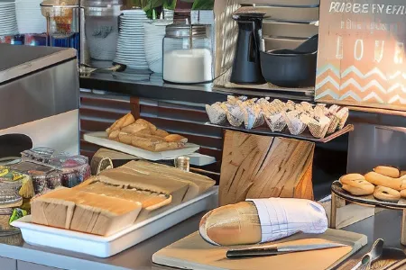 Travelodge Hotel Hobart Отели в г. Хобарт