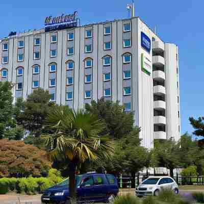 Kyriad le Blanc Mesnil Hotel Exterior