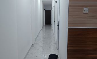 Behomy Cibinong  Suite