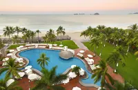 Hotel Emporio Ixtapa