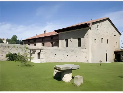 Hotel Casona Los Caballeros Hotels in Reocin
