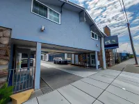 Deluxe Inn Hotels in Hayward