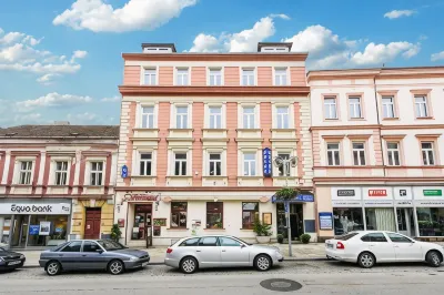 Hotel Tábor Отели в г. Бехине