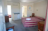 Elite Motor Inn