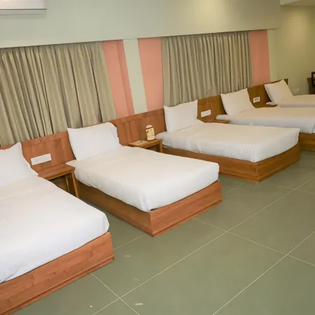 Hotel Ashray