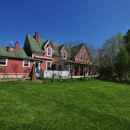Little Shemogue Inn