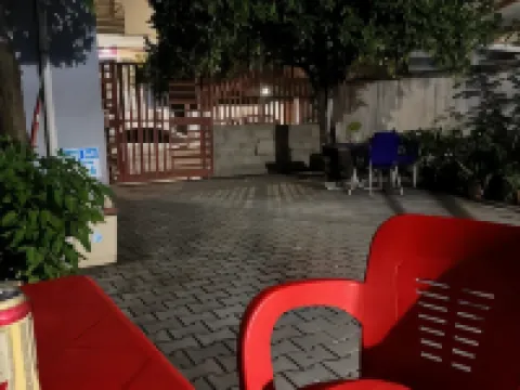 Chicago Hotel Hotels in Fier