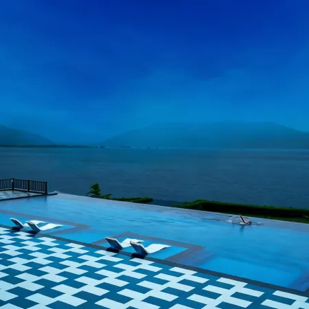 'Zana' Lakeview Resort - Most Scenic Lakeside Resort