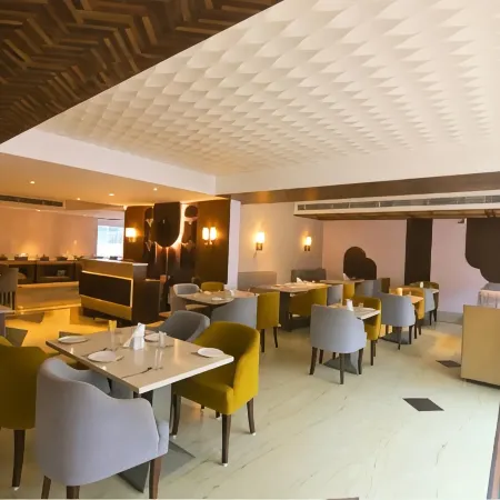 Hotel Vasundhara Palace