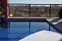 Mont Gueliz - piscina