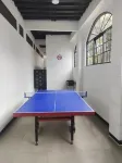 Bu Sepuh GuestHouse Các khách sạn ở Cigandamekar
