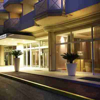 安提布-若安樂松大使區萬豪AC飯店 Hotel Exterior