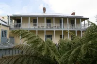 The Lodge on Elizabeth Boutique Hotel - Homestays