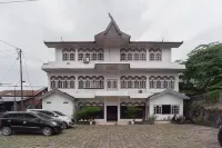 RedDoorz @ Jalan Jendral Sudirman Jambi 2 Hotels in Pakuan Baru