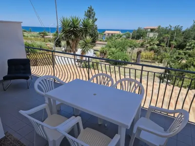 Nina's house 2, a 300 metri dal mare Hotels in Guardavalle