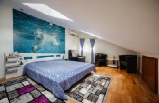 Pensiunea Floare de Colţ Отели в г. 