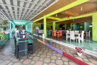 RedDoorz @ Villa Waterfun Favour Pagar Alam Hôtels à : North Pagar Alam